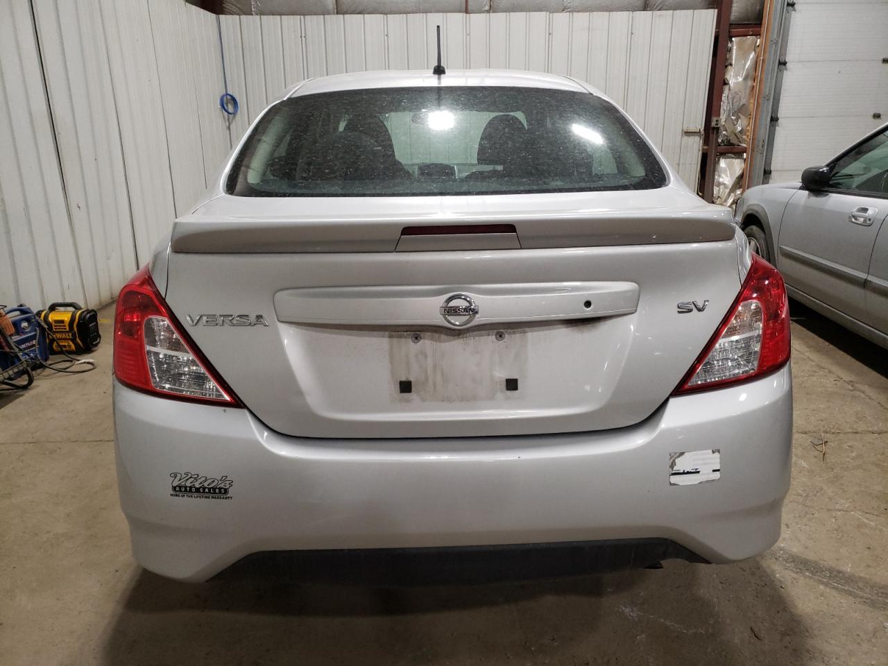 2018 Nissan Versa S VIN: 3N1CN7AP8JK440256 Lot: 62267644