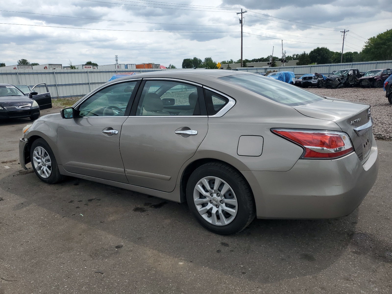 2015 Nissan Altima 2.5 vin: 1N4AL3AP1FN365975