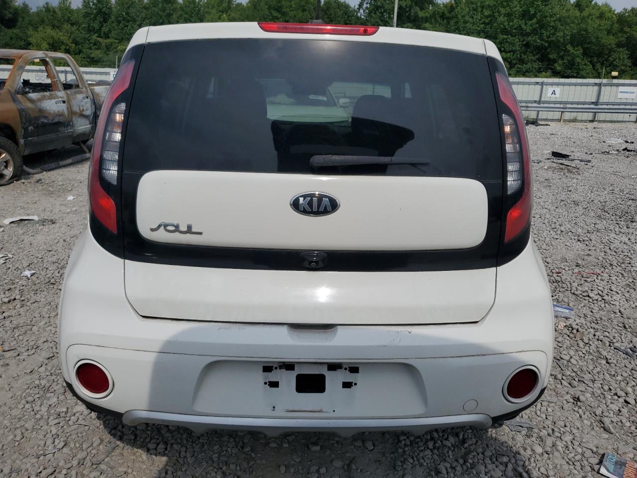 2018 Kia Soul + VIN: KNDJP3A50J7568611 Lot: 64155724