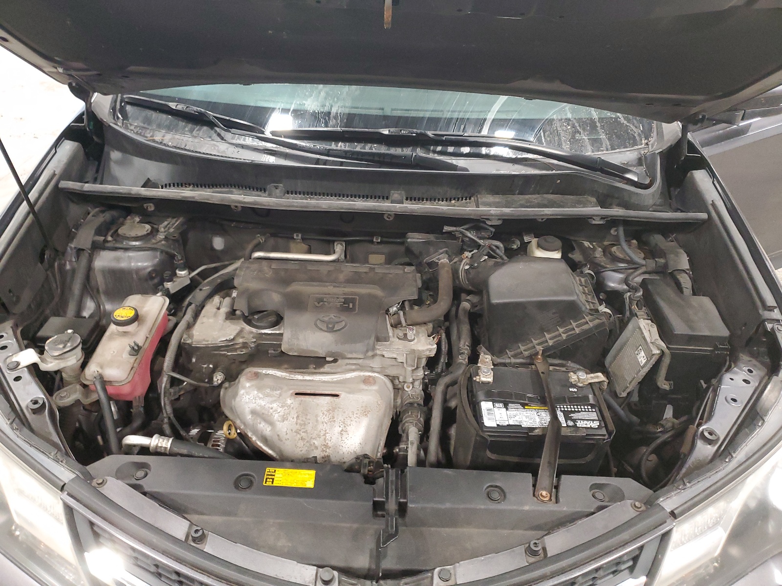 2T3RFREV1FW327736 2015 Toyota Rav4 Xle