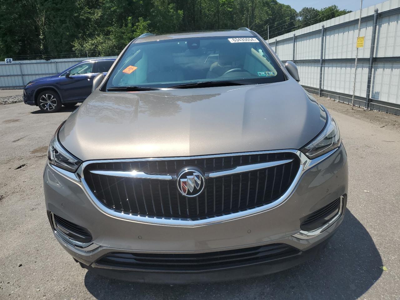 2018 Buick Enclave Premium VIN: 5GAEVBKW2JJ145509 Lot: 63435054