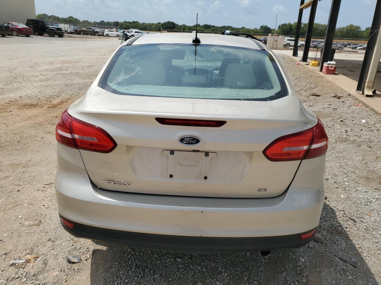 2017 Ford Focus Se VIN: 1FADP3F21HL301688 Lot: 62930354
