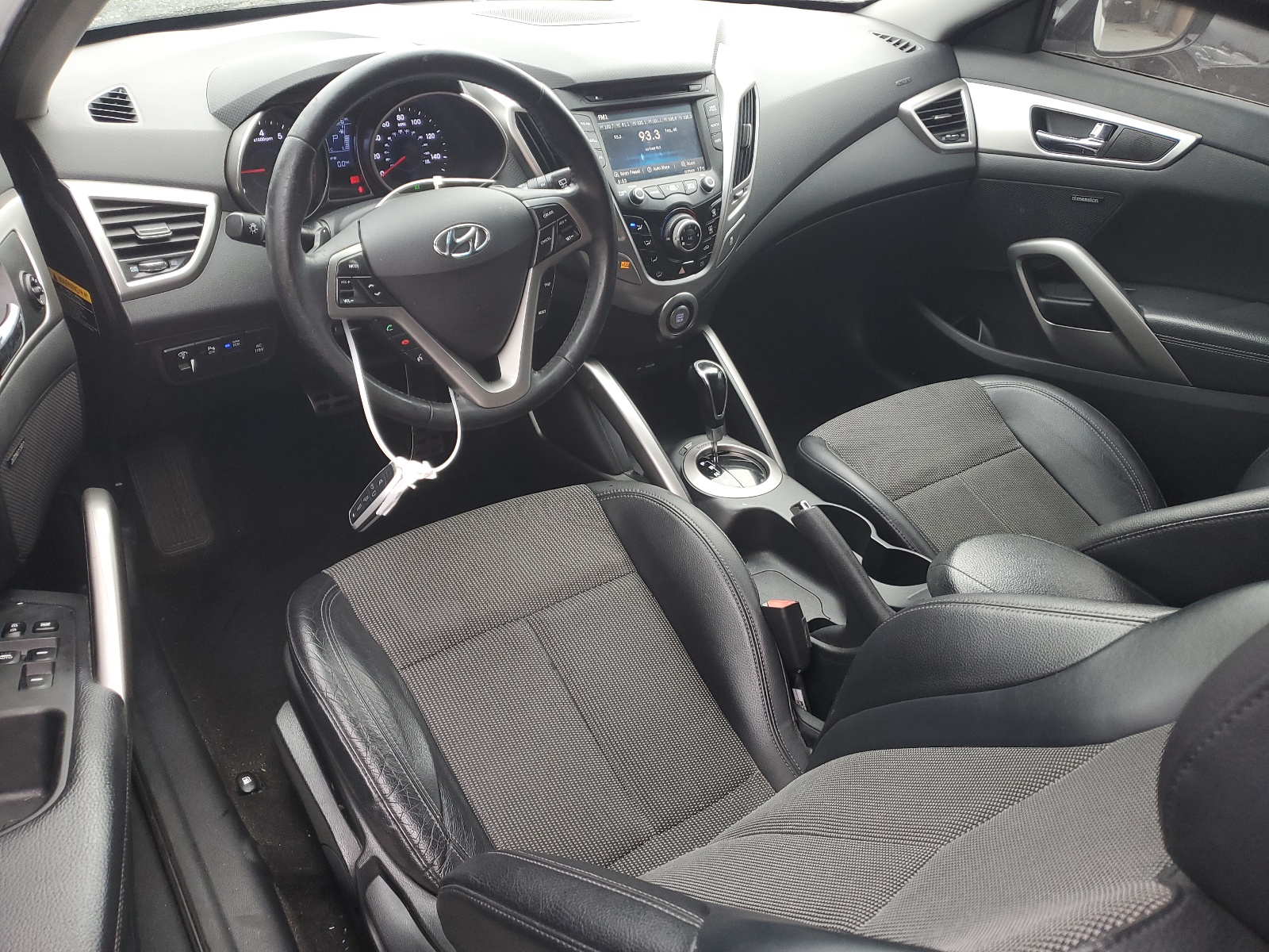 KMHTC6AD8DU143121 2013 Hyundai Veloster