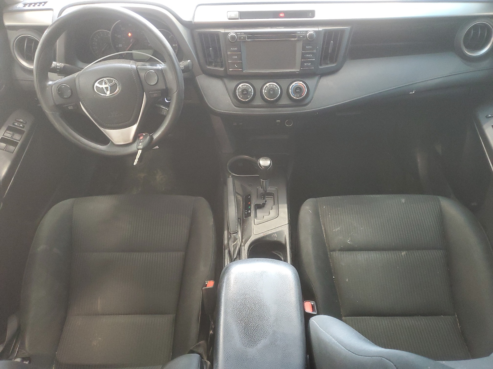 2T3BFREV5GW495379 2016 Toyota Rav4 Le