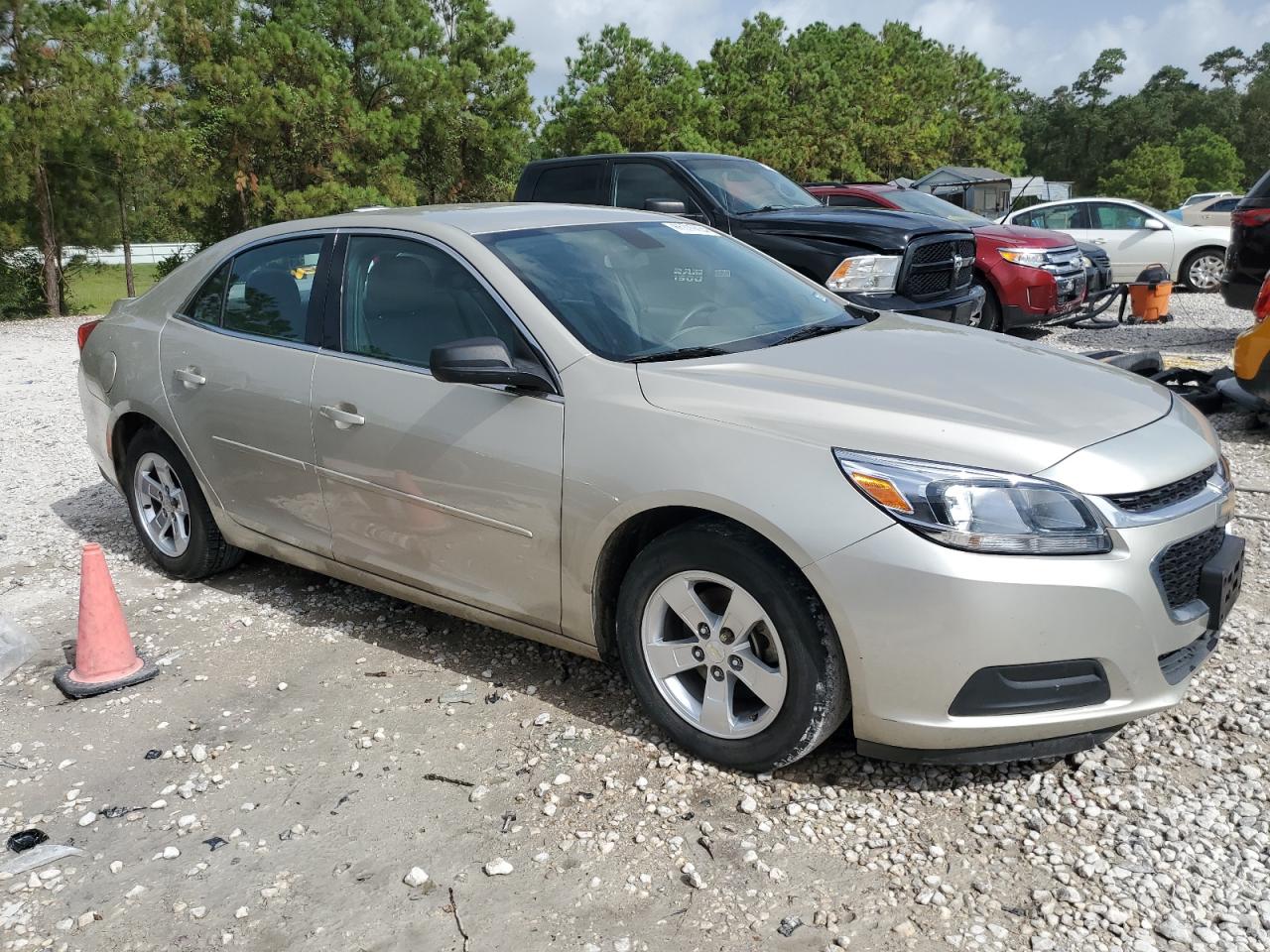 2015 Chevrolet Malibu - Image 4