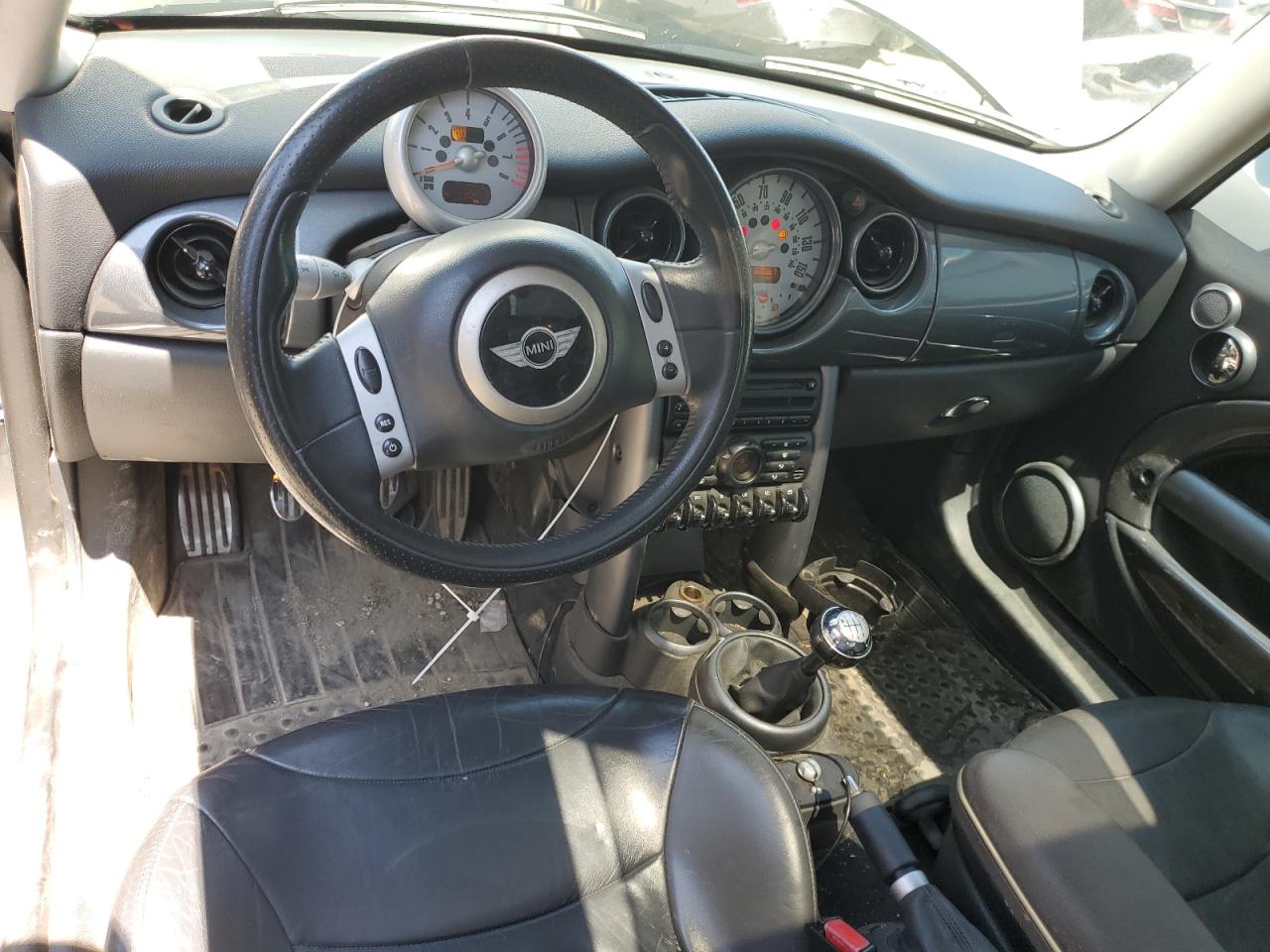 2004 Mini Cooper S VIN: WMWRE33464TD87103 Lot: 62461394