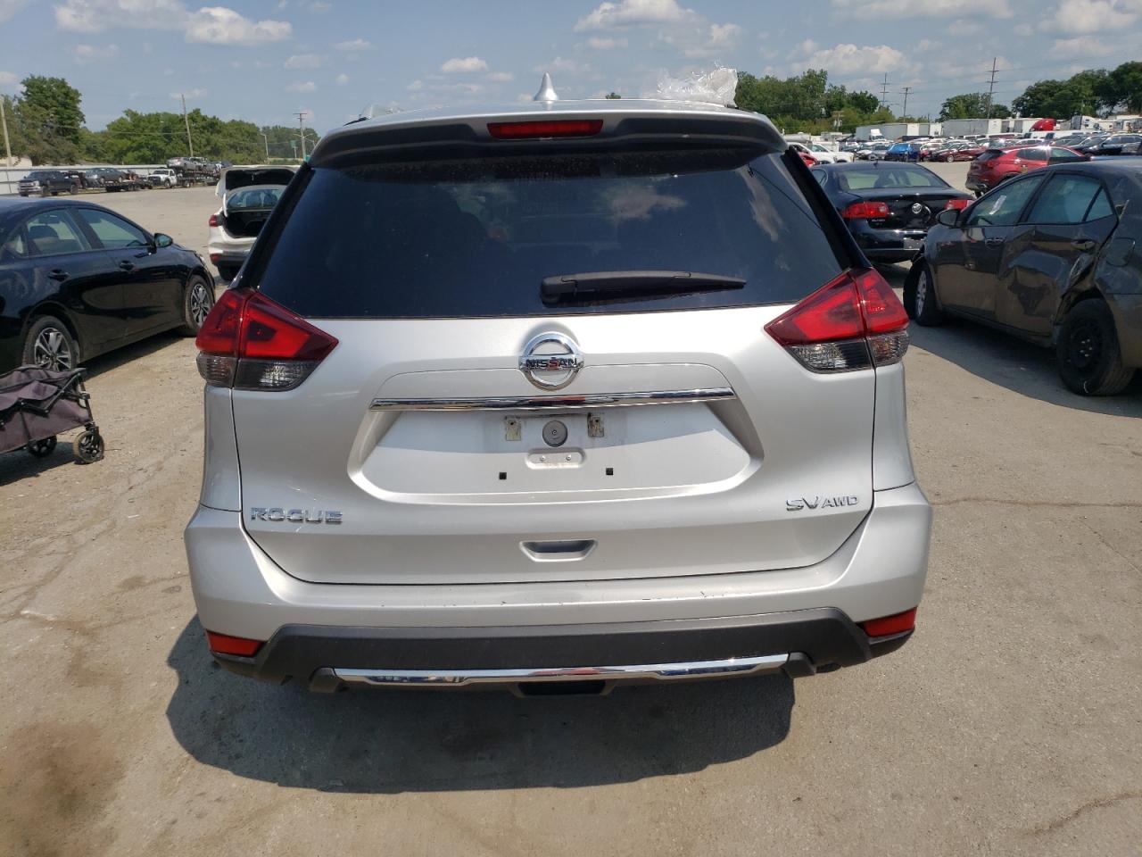 2018 Nissan Rogue S VIN: 5N1AT2MV1JC708220 Lot: 65174944