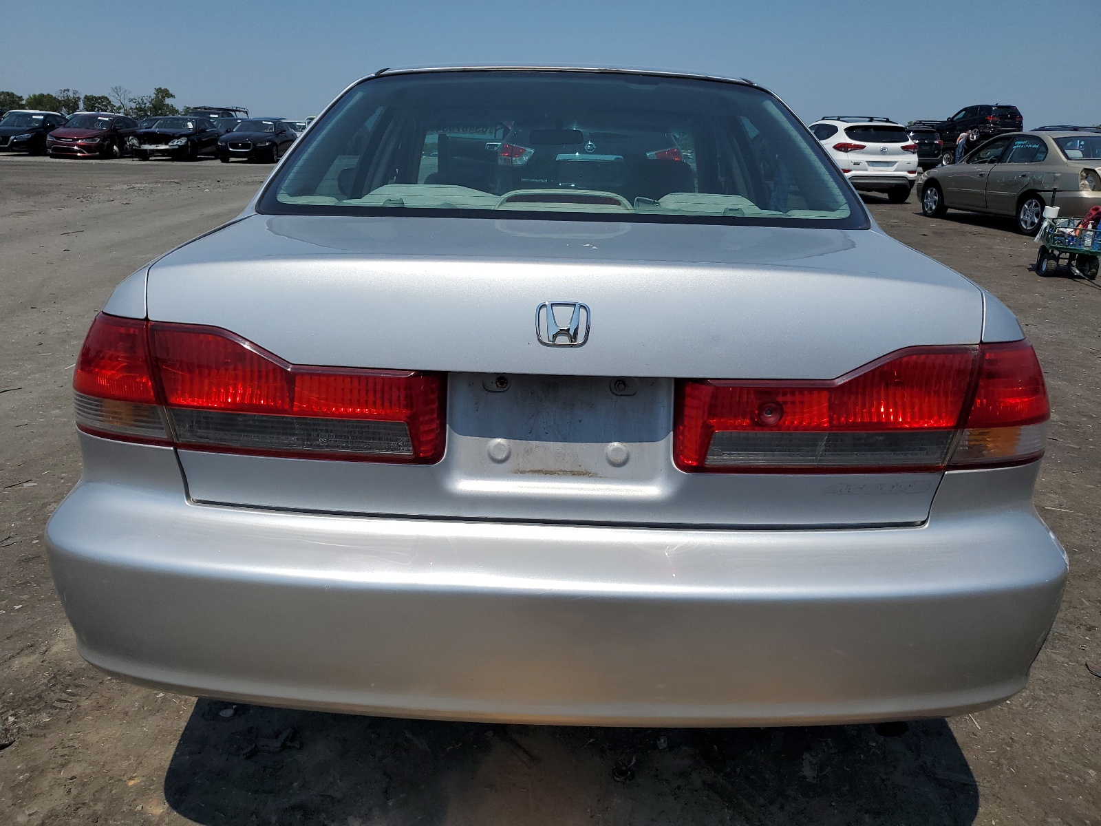 1HGCF86691A039057 2001 Honda Accord Value