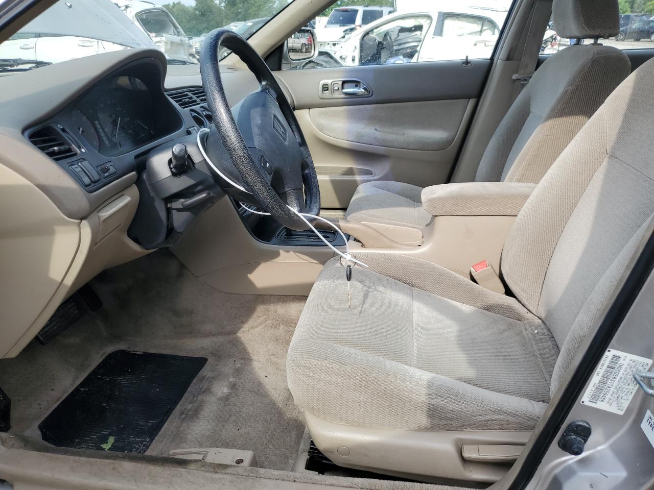 1996 Honda Accord Lx VIN: 1HGCD5631TA259466 Lot: 63779904