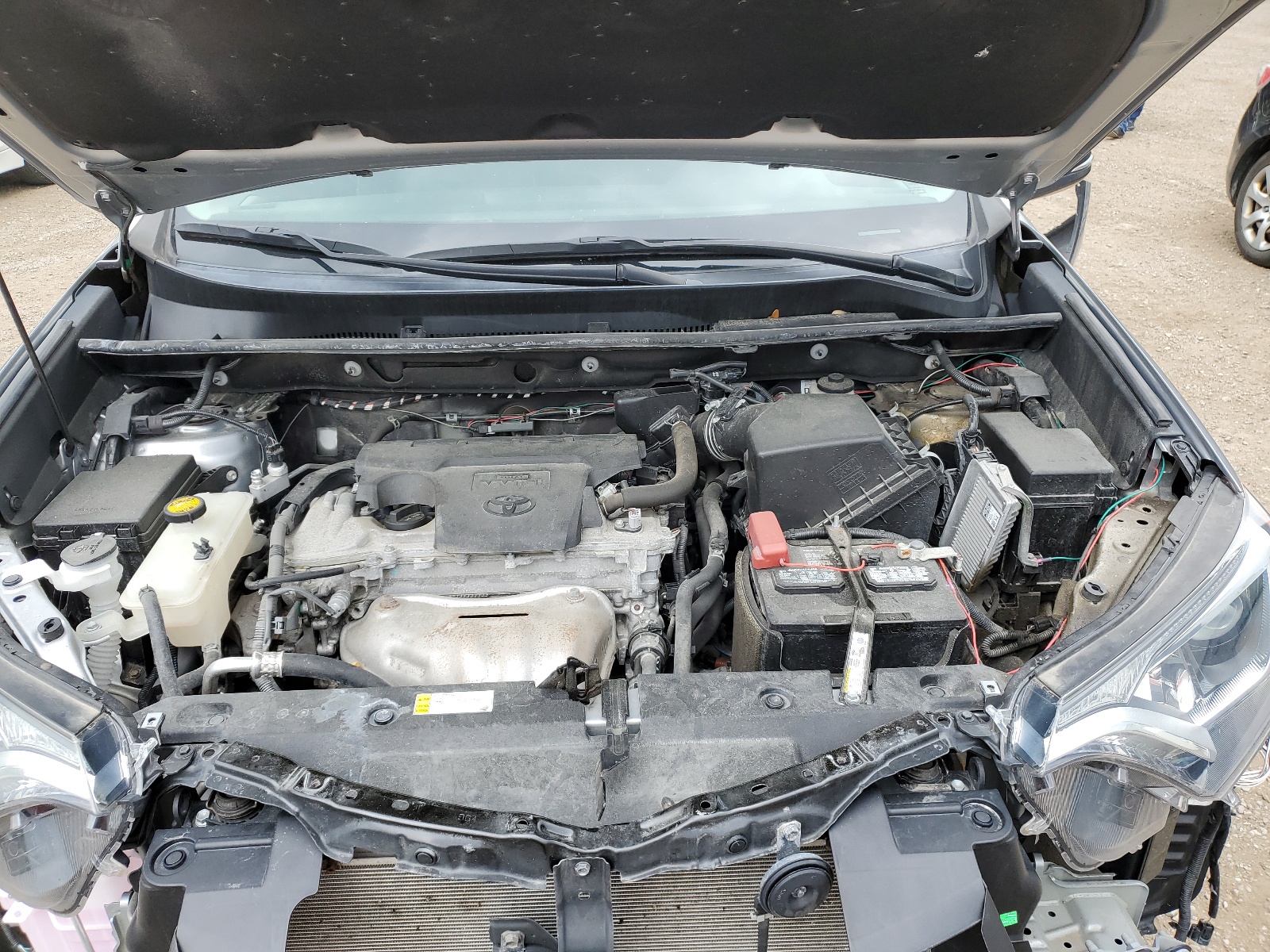 2T3RFREV4JW794321 2018 Toyota Rav4 Adventure