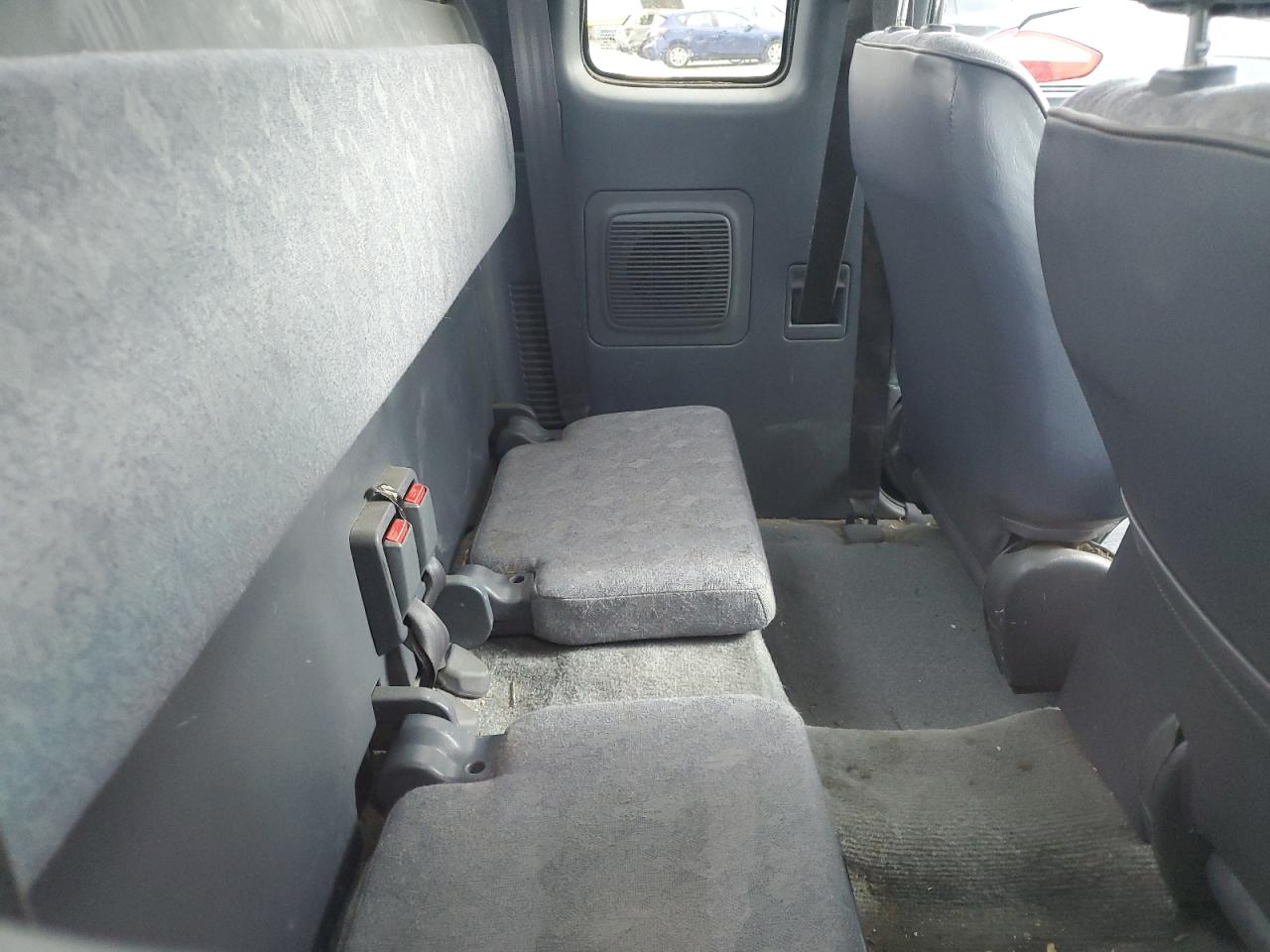 2000 Toyota Tacoma Xtracab VIN: 5TEVL52N3YZ697999 Lot: 62730394