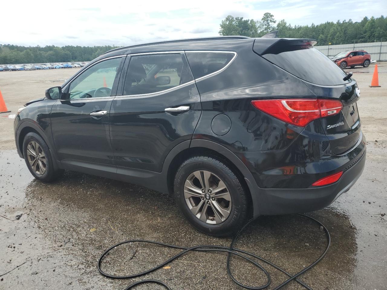 2015 Hyundai Santa Fe - Image 2