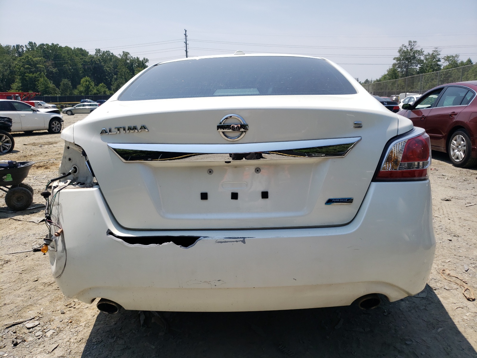 2014 Nissan Altima 2.5 vin: 1N4AL3AP7EC272260