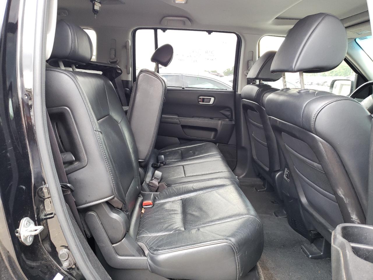 2010 Honda Pilot Touring VIN: 5FNYF4H83AB036349 Lot: 65323714