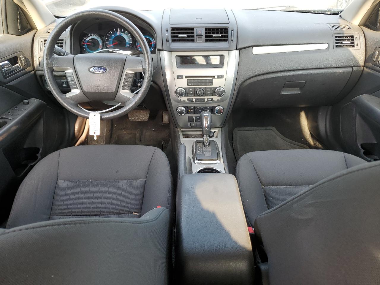 2010 Ford Fusion Se VIN: 3FAHP0HA5AR415222 Lot: 62307514