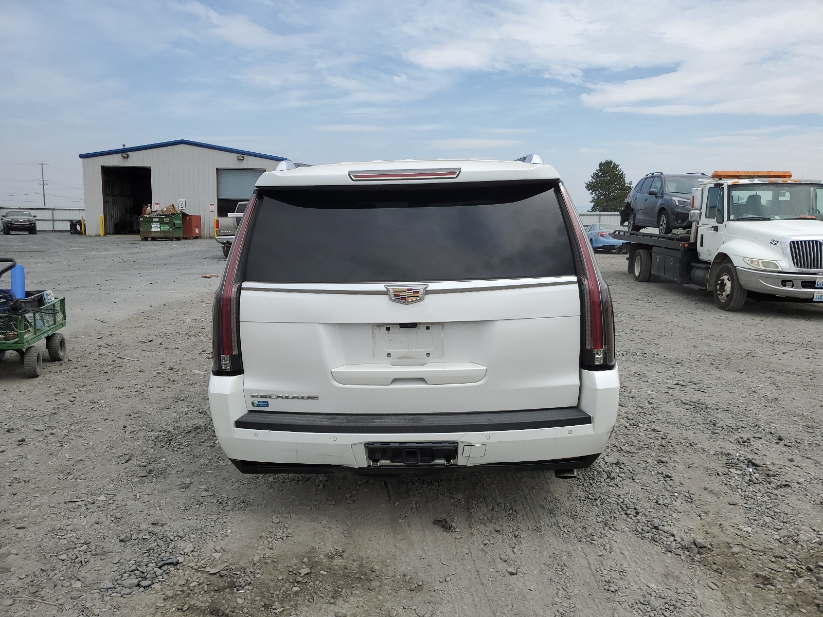 1GYS4DKJ0HR252715 2017 Cadillac Escalade Platinum