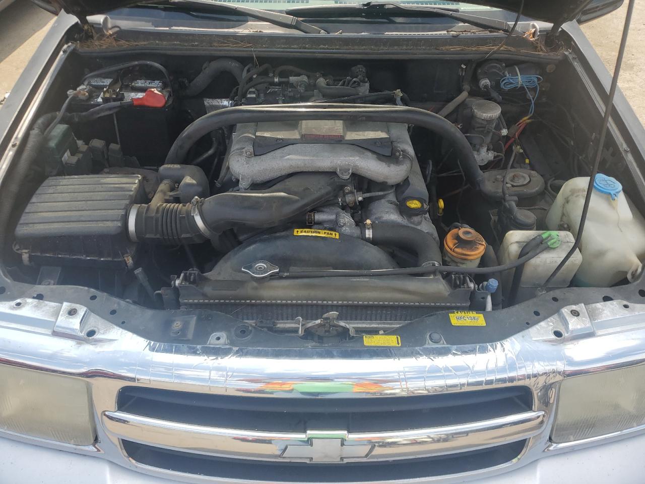 2001 Chevrolet Tracker Lt VIN: 2CNBJ634216947200 Lot: 64944254