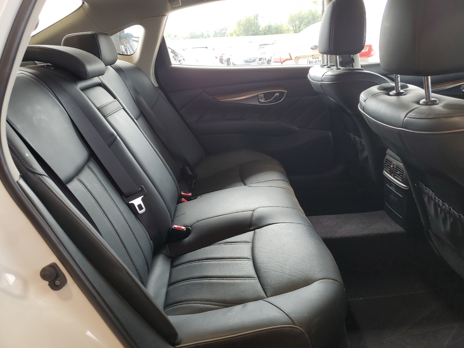 JN1BY1PP3KM685622 2019 Infiniti Q70L 3.7 Luxe