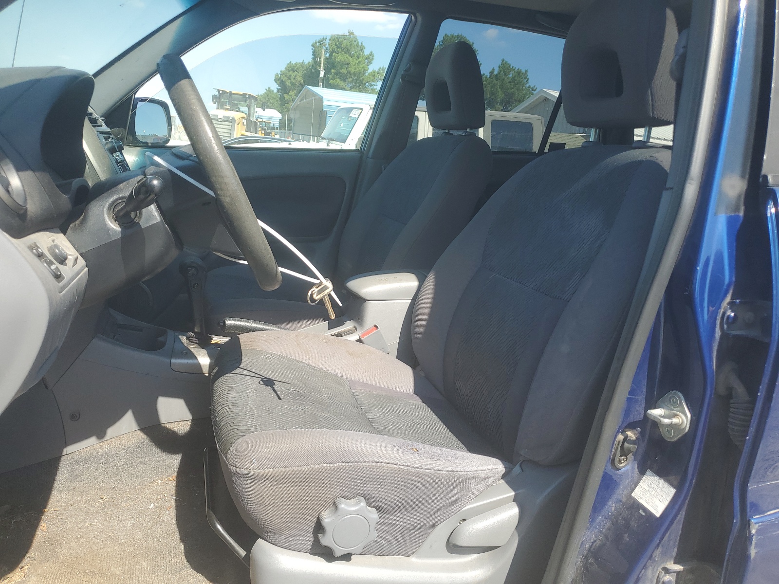 JTEGH20V520064113 2002 Toyota Rav4