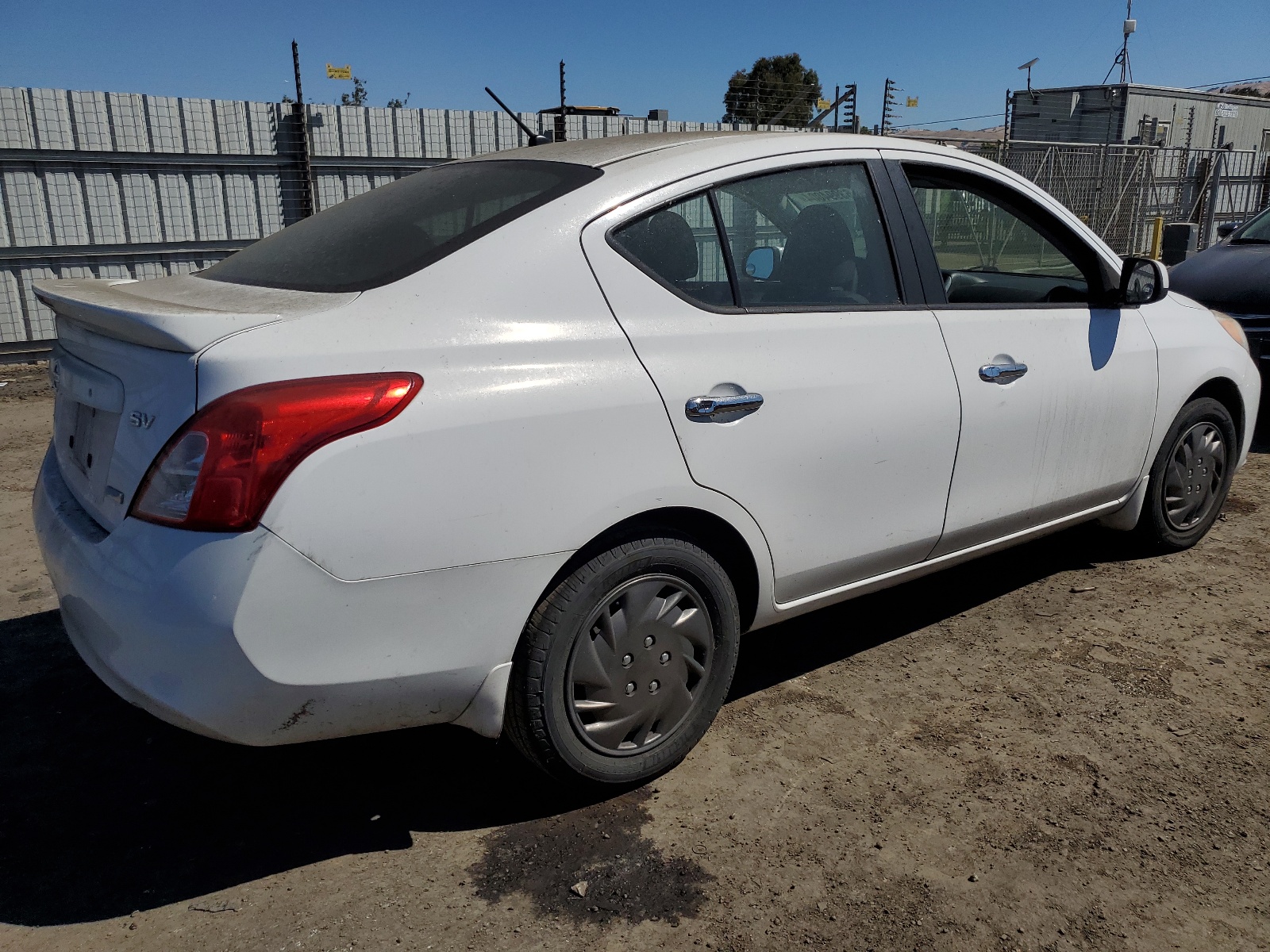 2013 Nissan Versa S vin: 3N1CN7AP7DL878121