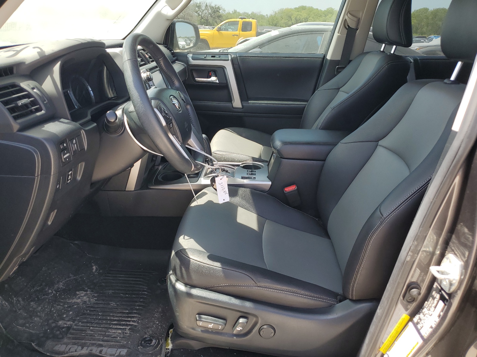 JTEZU5JR0J5181896 2018 Toyota 4Runner Sr5