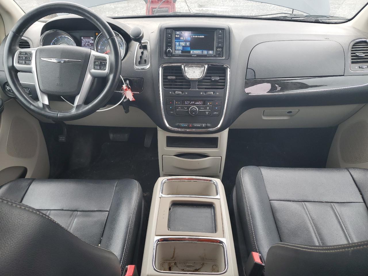 2013 Chrysler Town & Country Touring VIN: 2C4RC1BGXDR742433 Lot: 61908184