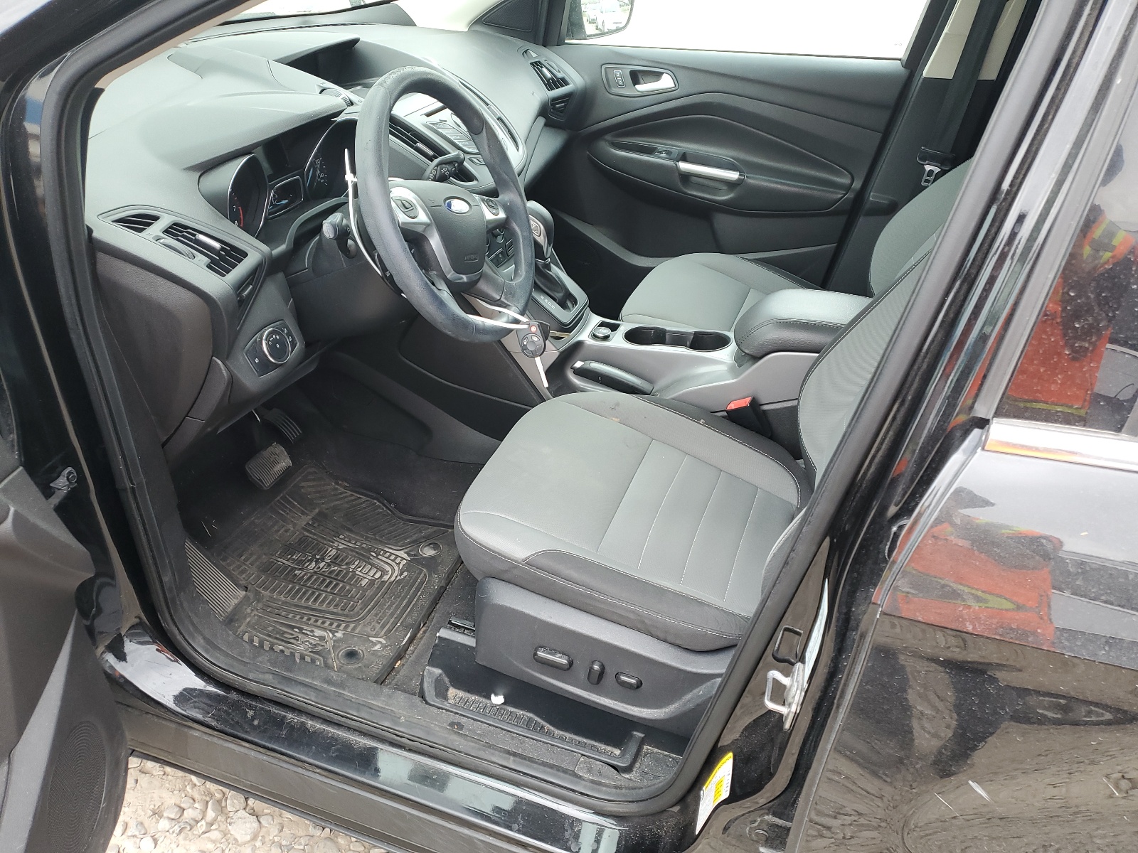 1FMCU9GX8FUA86048 2015 Ford Escape Se