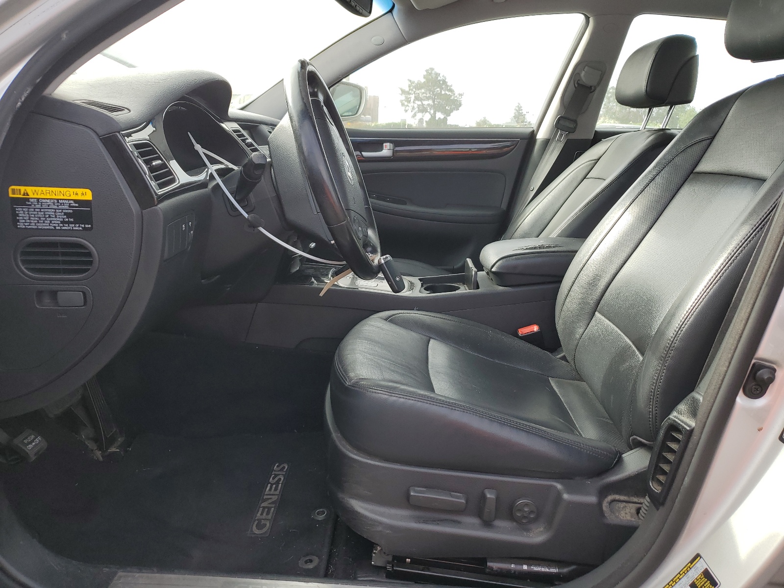 2013 Hyundai Genesis 3.8L vin: KMHGC4DD8DU247366