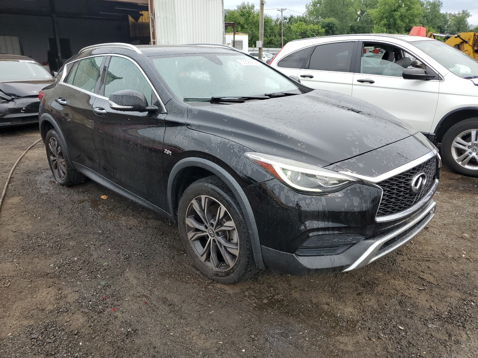 SJKCH5CR3HA027239 2017 Infiniti Qx30 Base