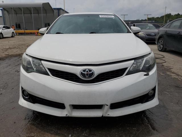  TOYOTA CAMRY 2014 Белый