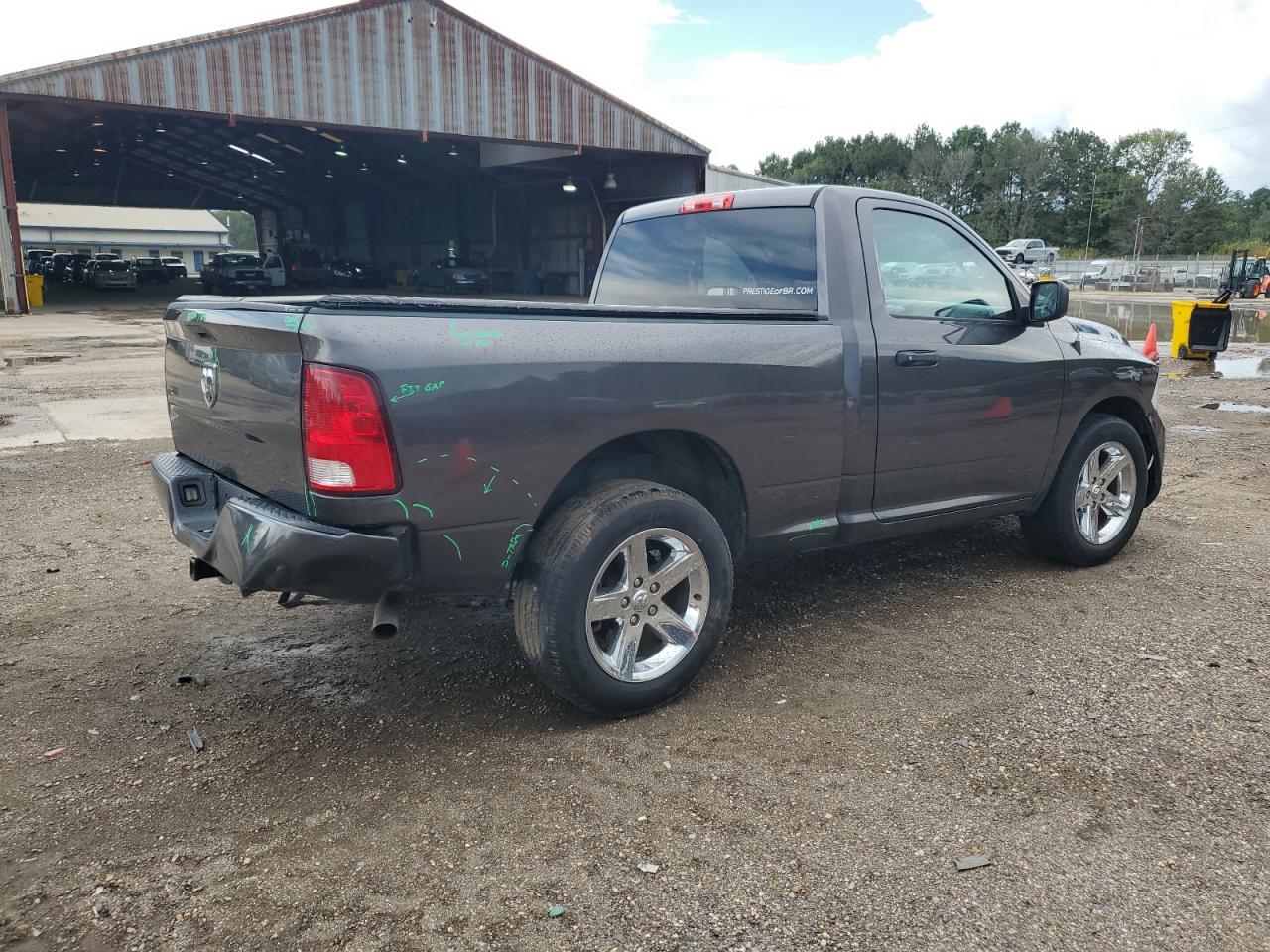 3C6JR6AG8HG592058 2017 Ram 1500 St