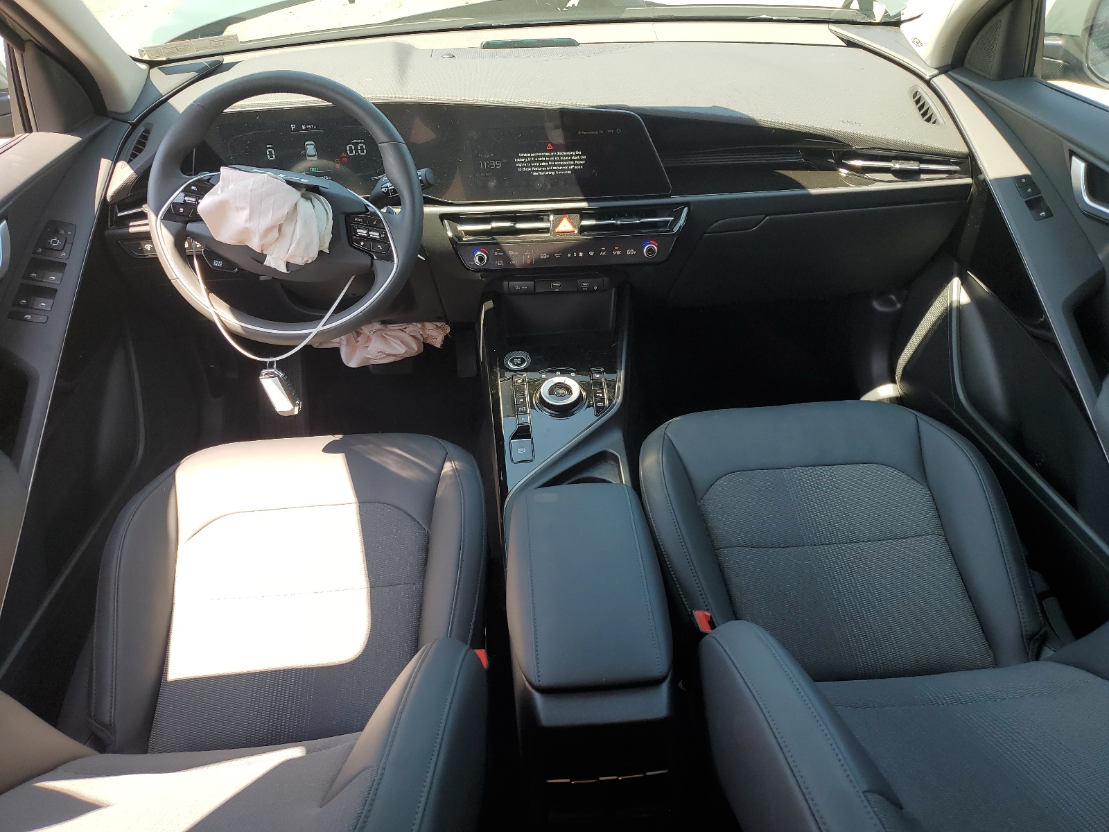 KNDCS3LF7R5138515 2024 Kia Niro Ex