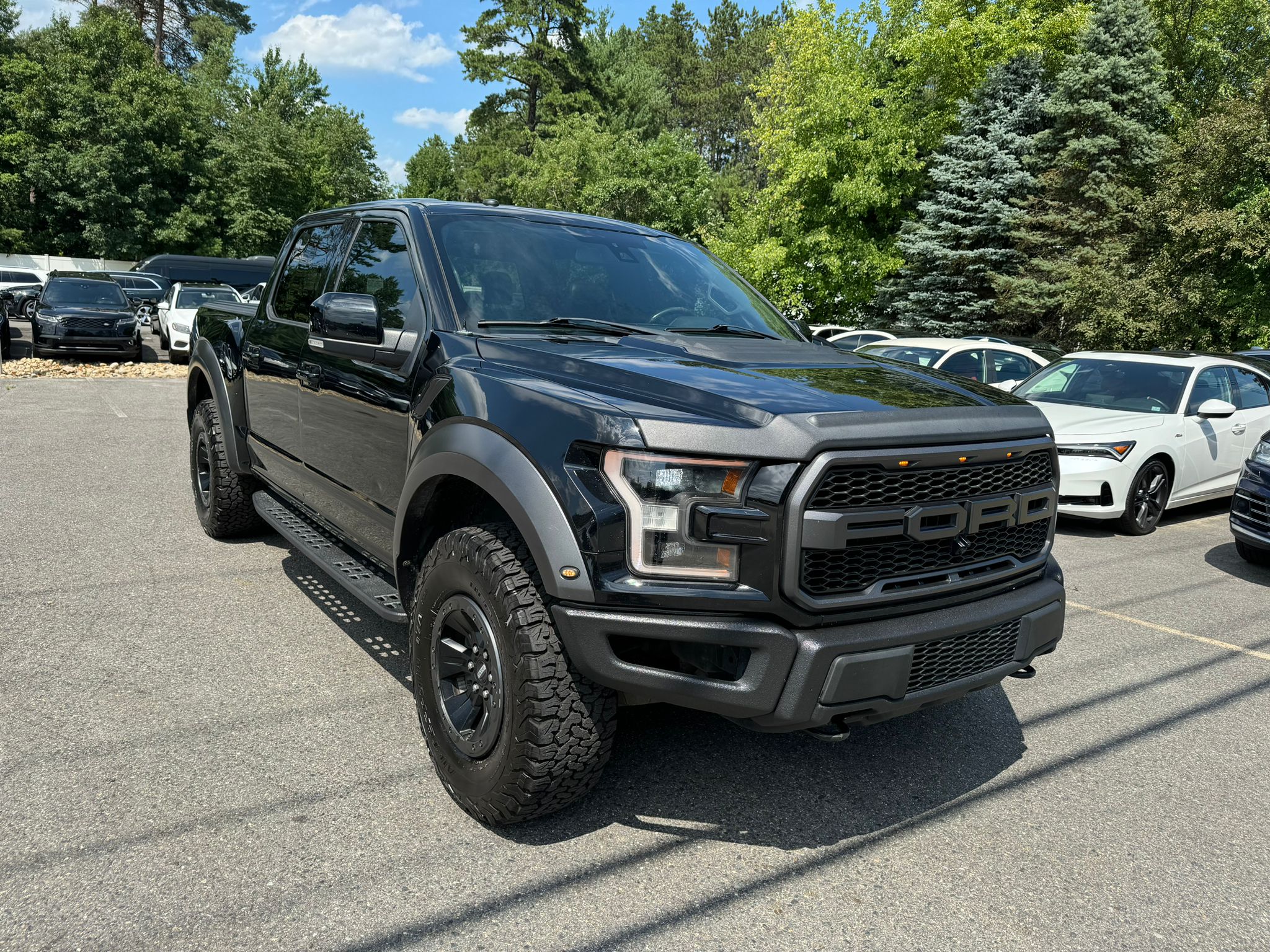 2018 Ford F150 Raptor vin: 1FTFW1RG8JFB80132