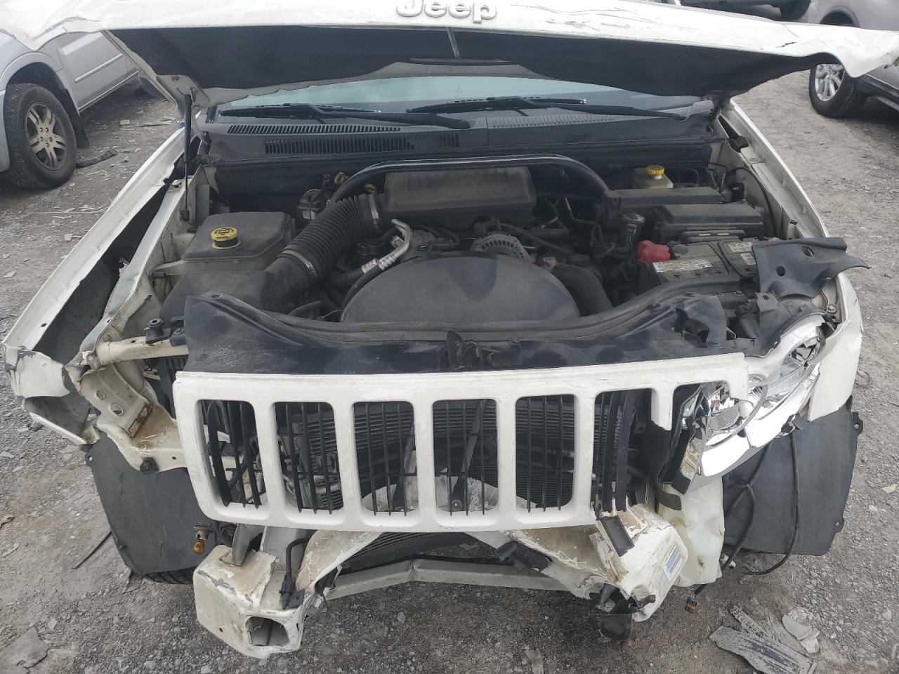 2005 Jeep Grand Cherokee Laredo VIN: 1J4GR48KX5C696934 Lot: 64667114