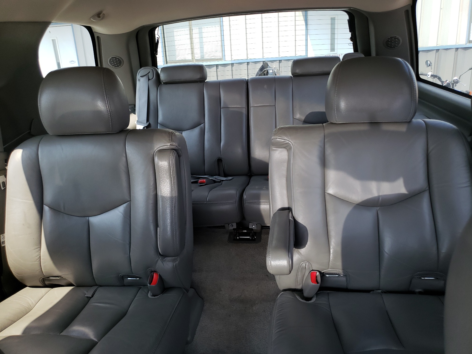 1GNEK13ZX3R270909 2003 Chevrolet Tahoe K1500