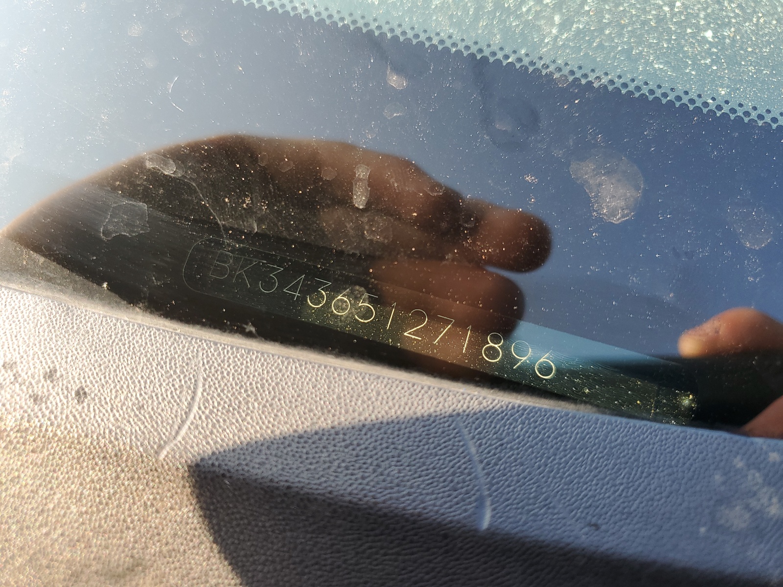 JM1BK343651271896 2005 Mazda 3 Hatchback