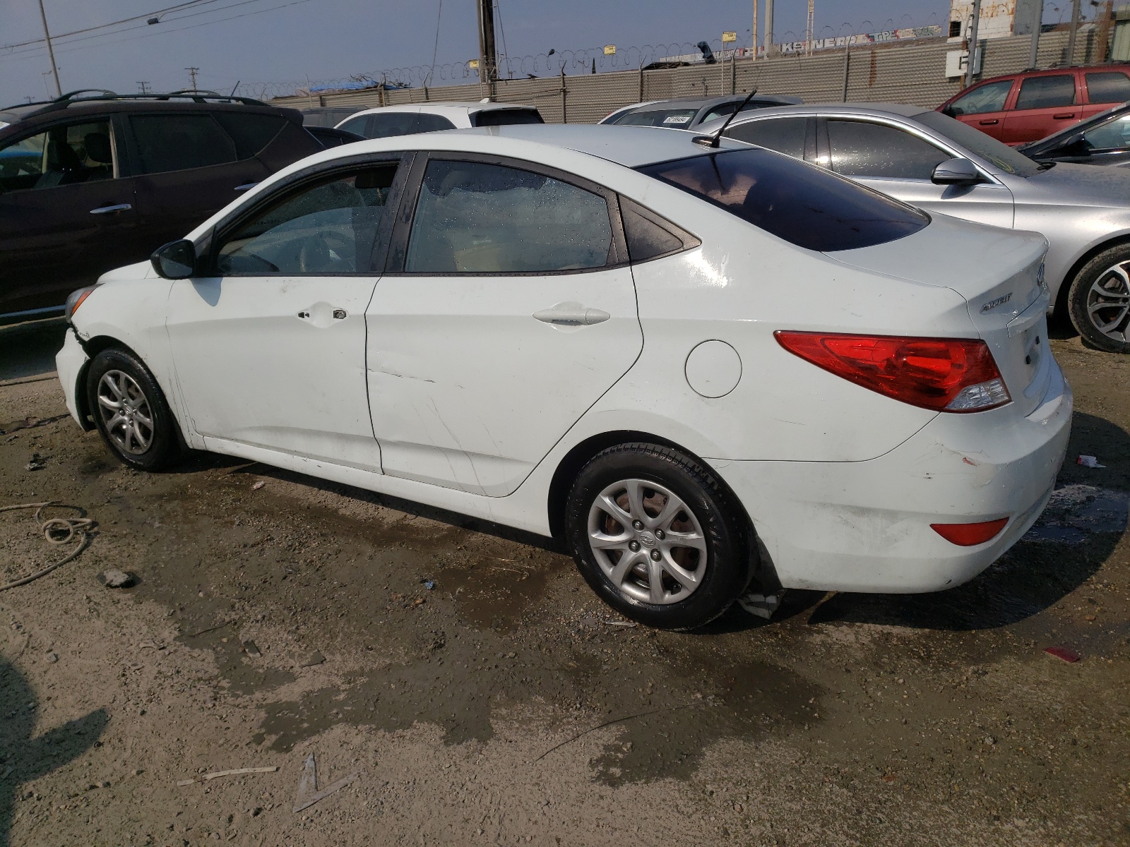 2013 Hyundai Accent Gls vin: KMHCT4AE6DU311755