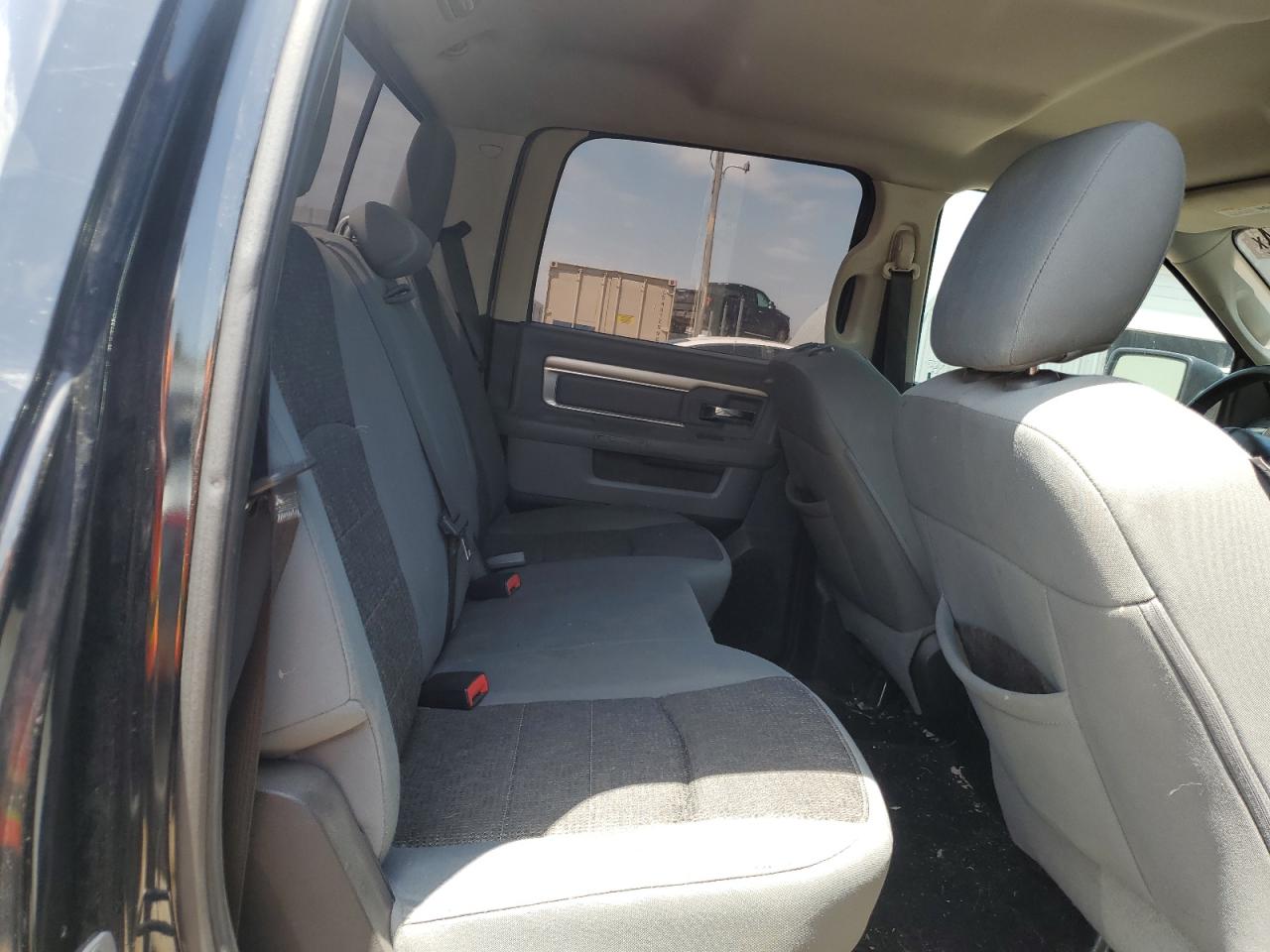 2014 RAM 1500 - Image 10