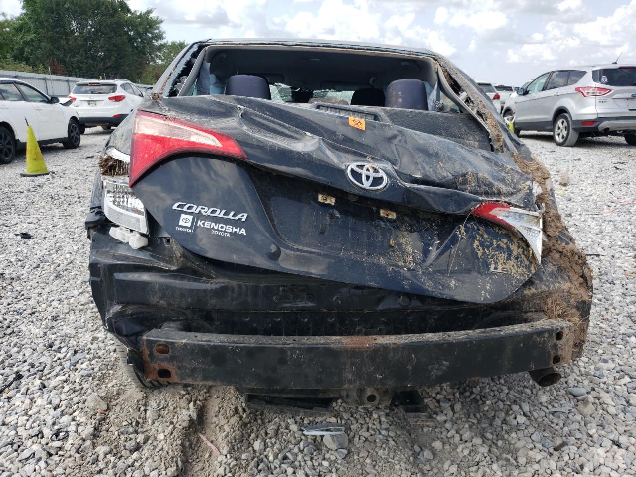 5YFBURHE1KP944464 TOYOTA COROLLA 2019