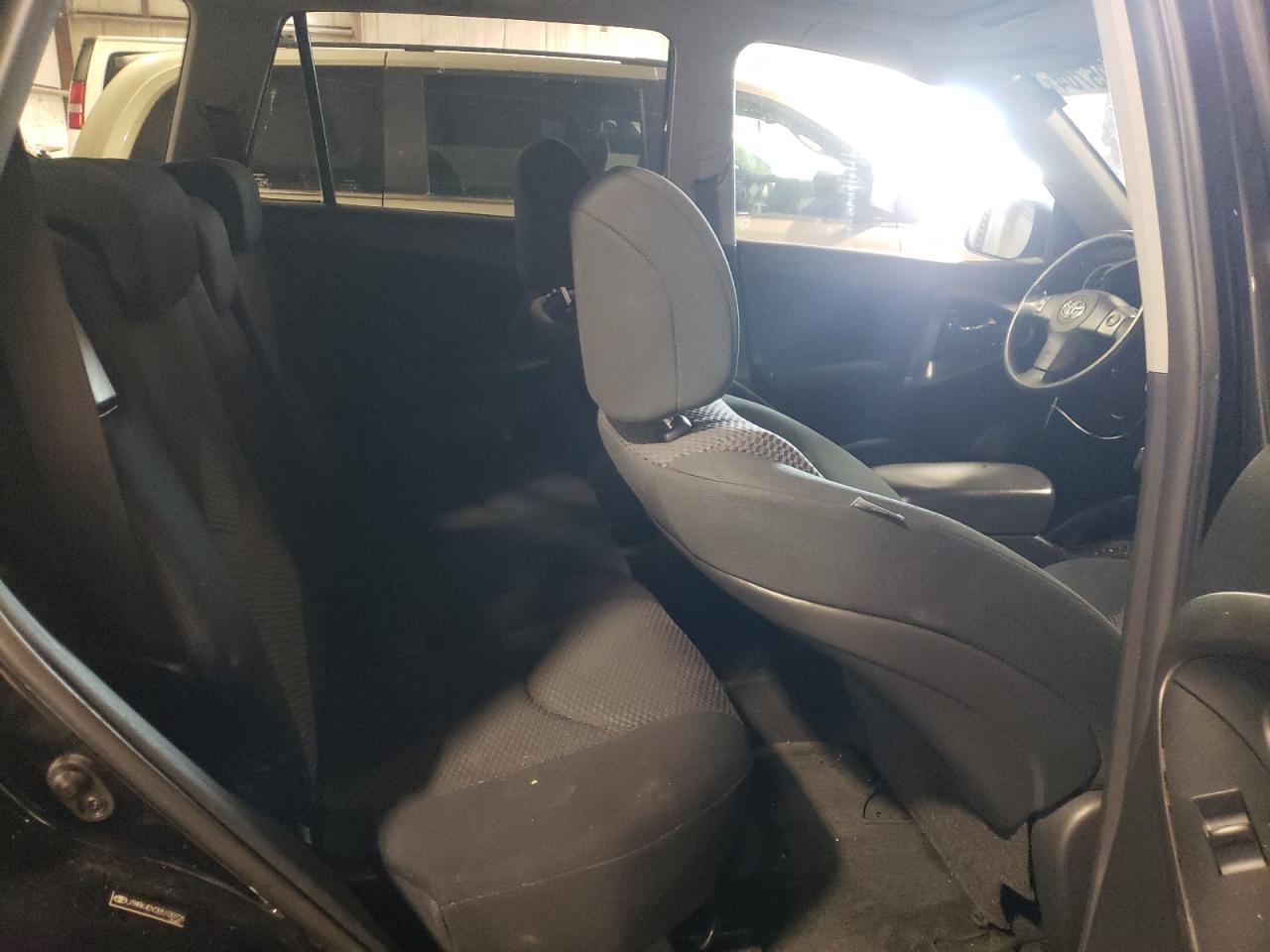 2011 Toyota Rav4 Sport VIN: JTMRK4DV2B5100928 Lot: 64305704