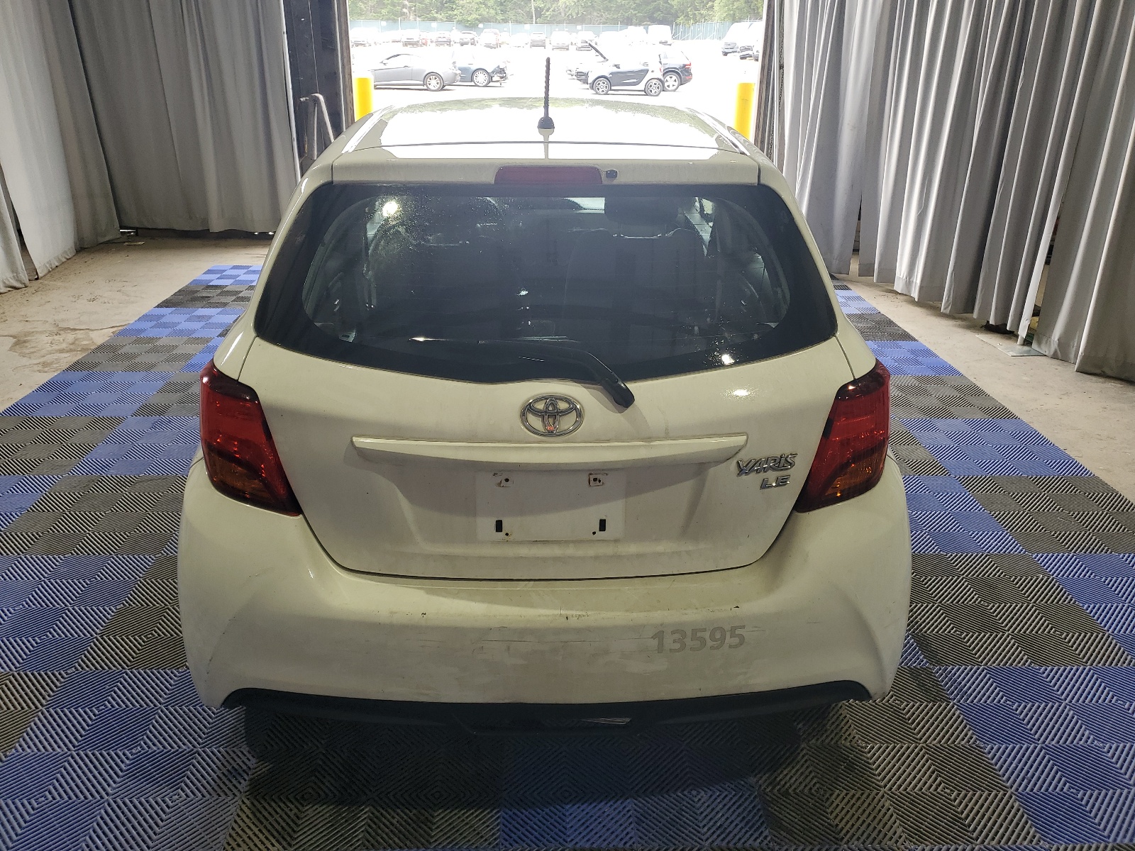 VNKKTUD35FA042377 2015 Toyota Yaris