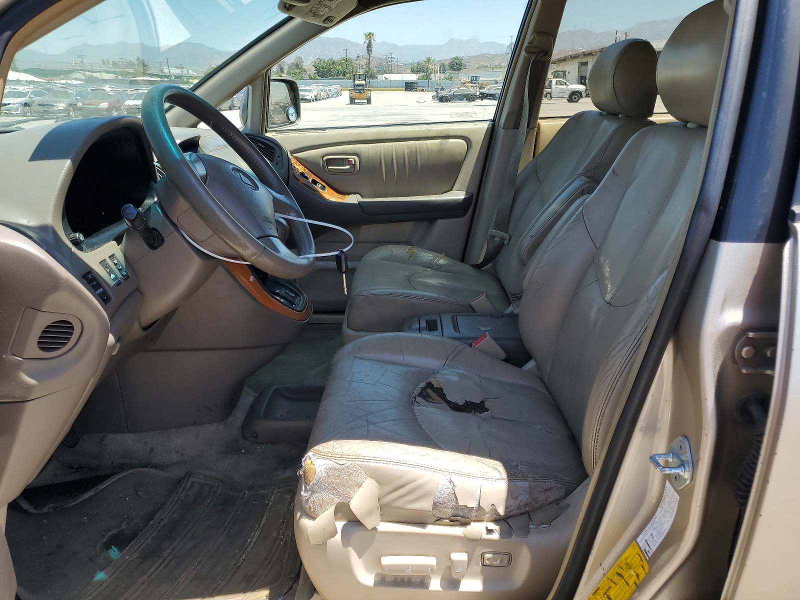 JT6HF10UXY0108834 2000 Lexus Rx 300