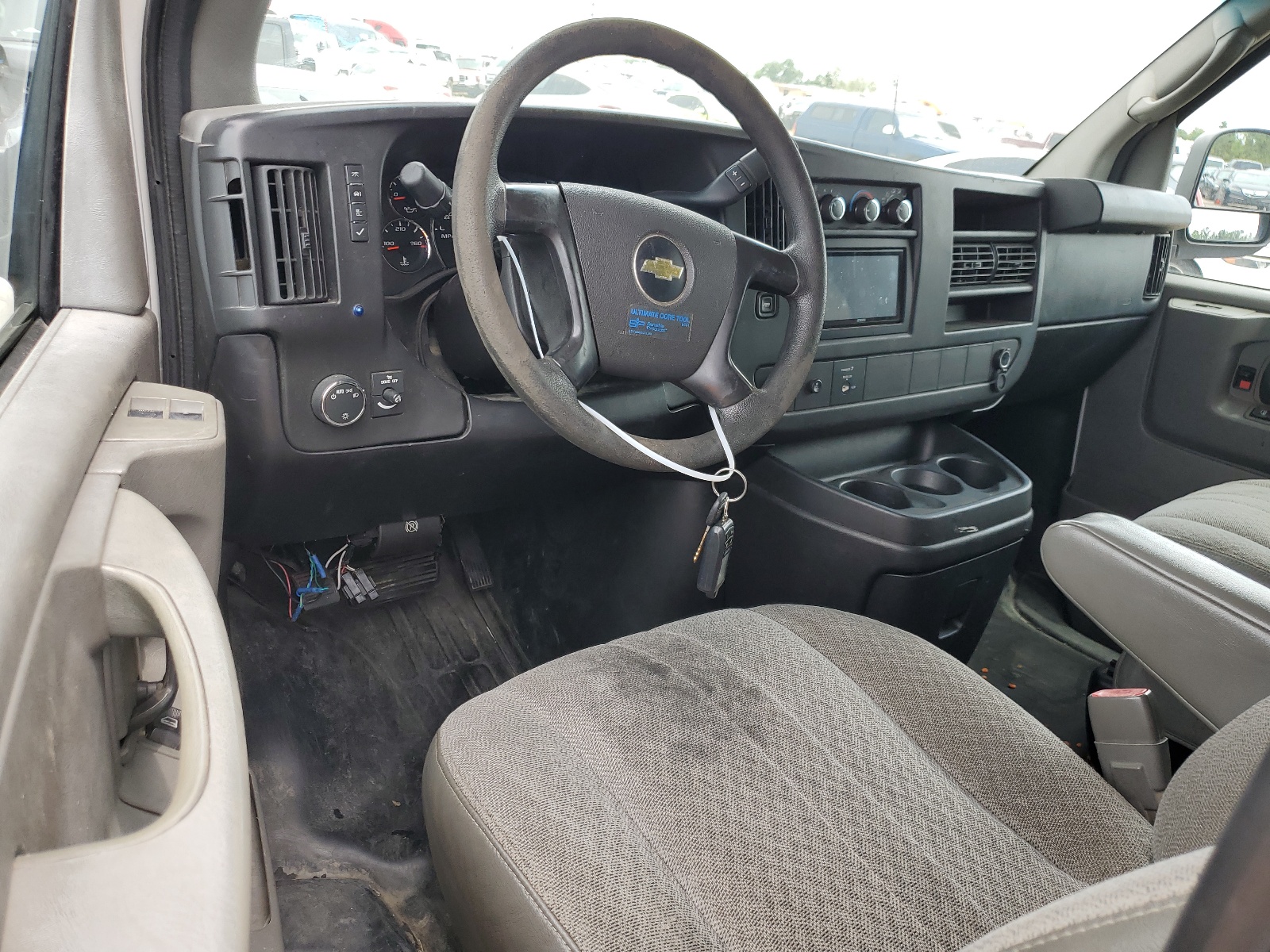 1GCWGFCA0E1148261 2014 Chevrolet Express G2500