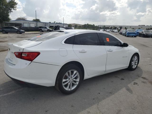  CHEVROLET MALIBU 2017 White