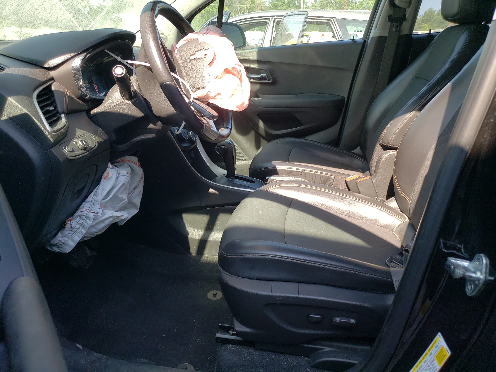 KL7CJLSB4KB937898 2019 Chevrolet Trax 1Lt