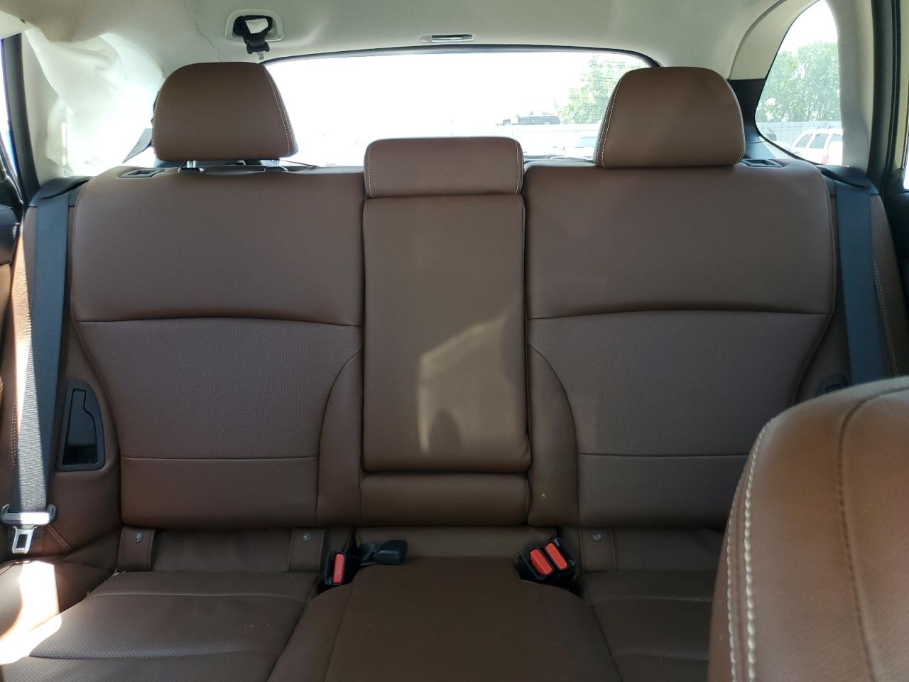 2018 Subaru Outback Touring VIN: 4S4BSATC4J3215732 Lot: 63006604