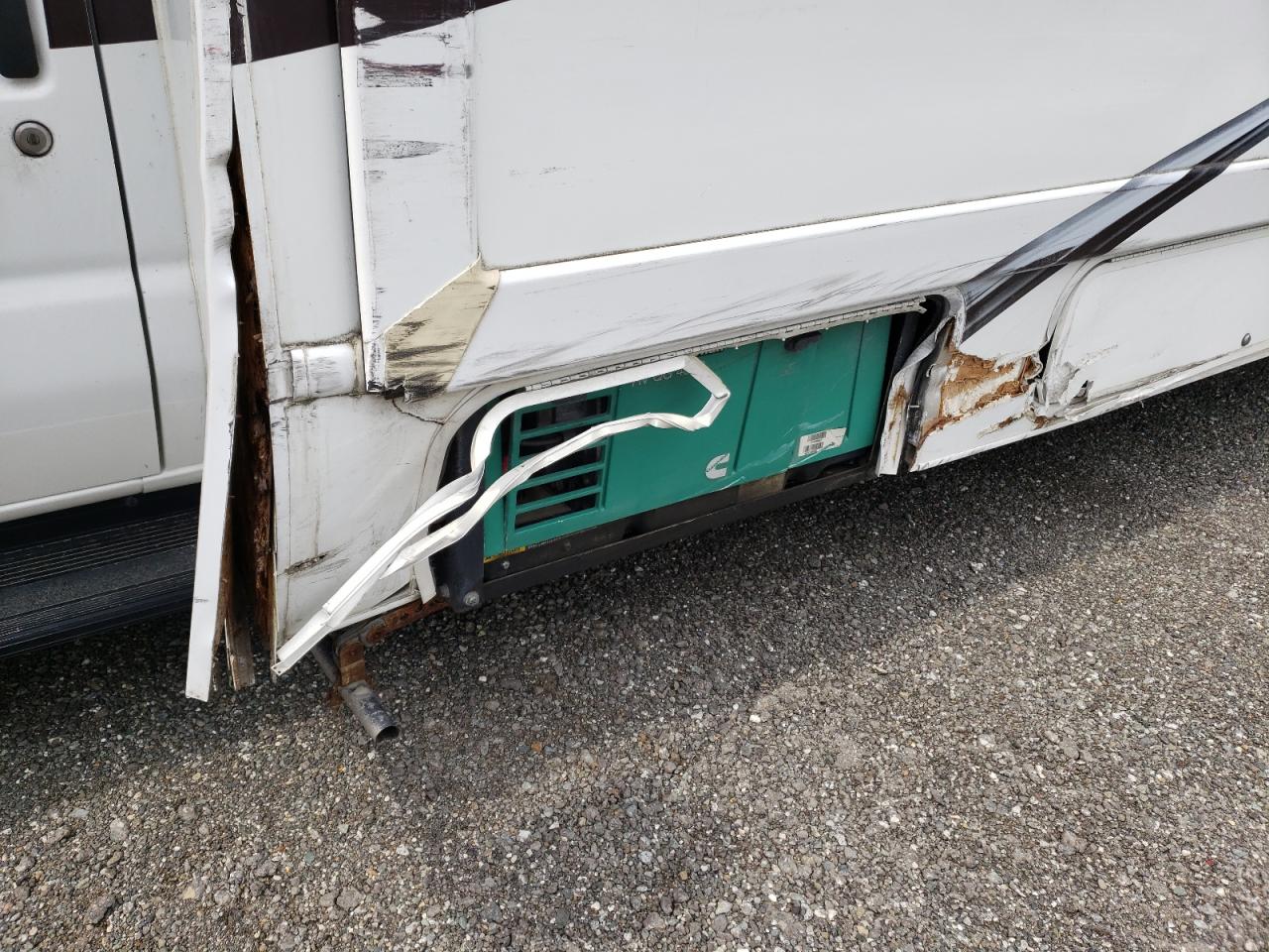 2011 Ford Econoline E450 Super Duty Cutaway Van VIN: 1FDXE4FS7BDA73258 Lot: 63141084