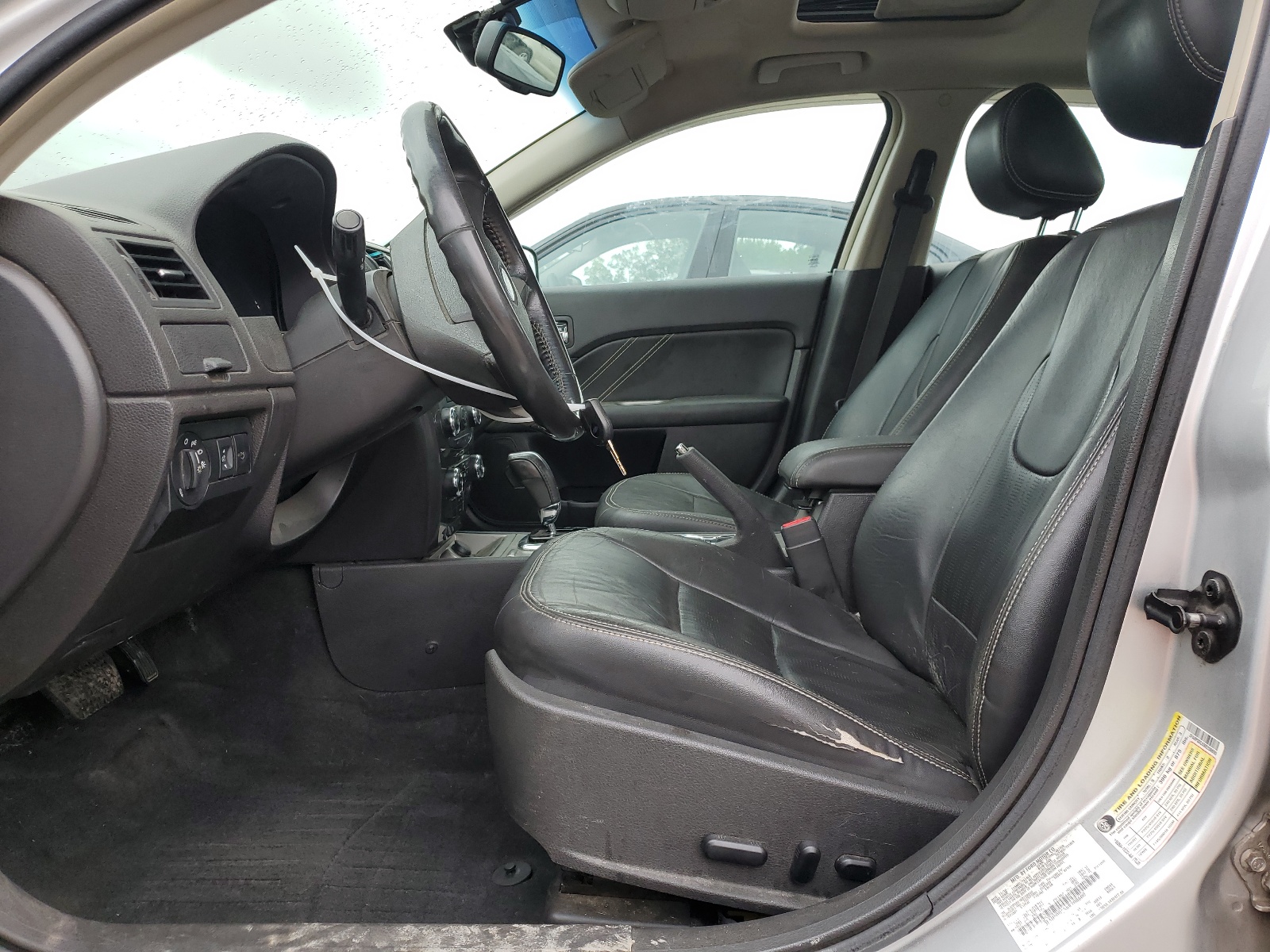 3FAHP0DC5BR208600 2011 Ford Fusion Sport