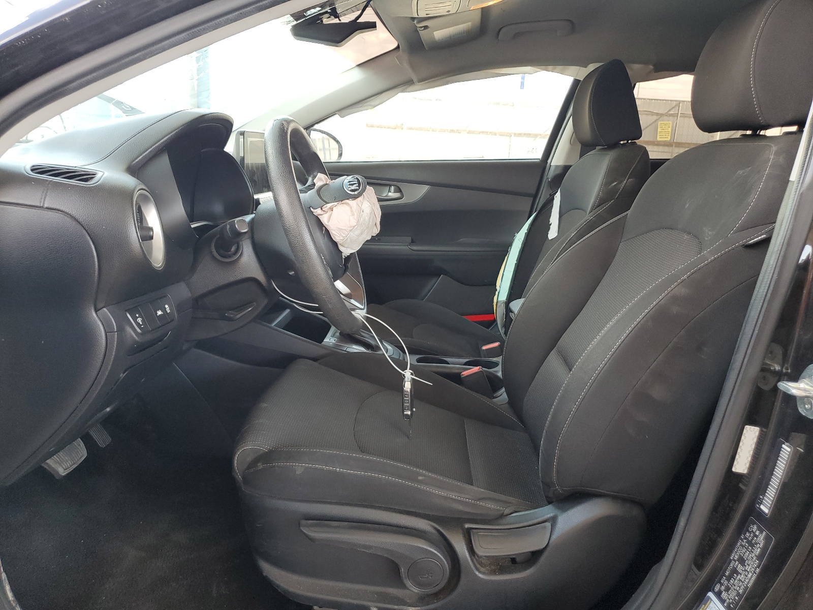 3KPF24AD9ME267454 2021 Kia Forte Fe