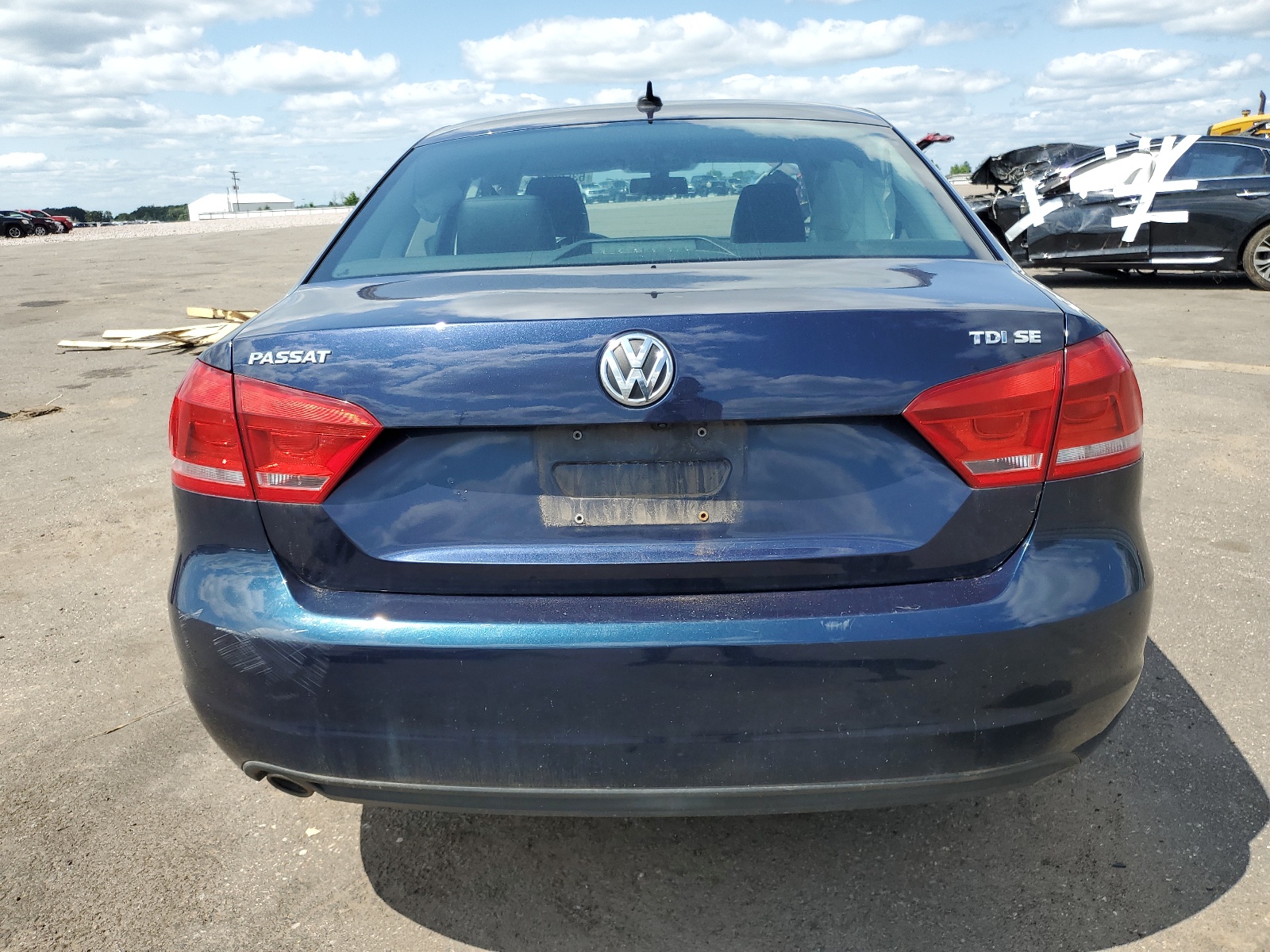 1VWBV7A37FC033240 2015 Volkswagen Passat Se